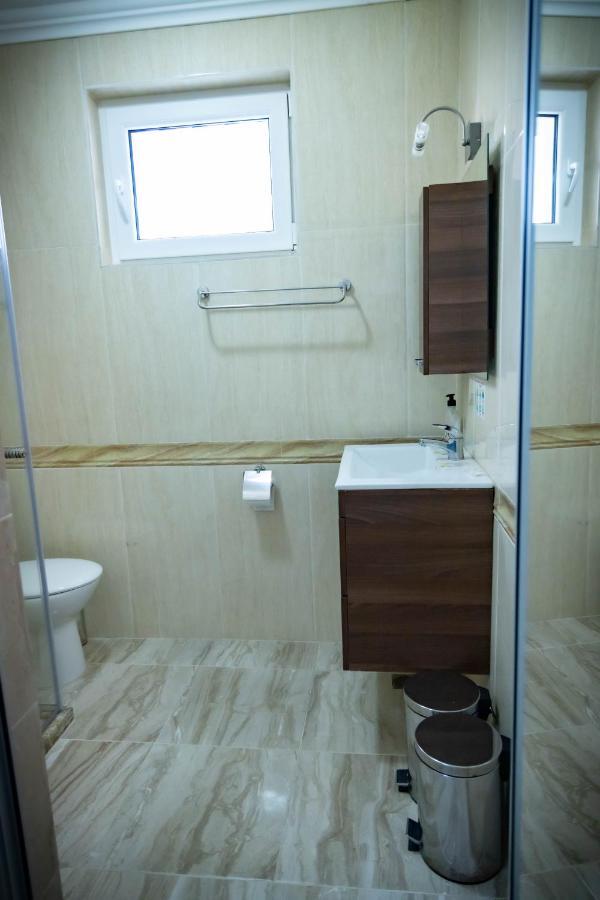 Семеен Хотел Прованс Ахелой Aheloy Exterior foto